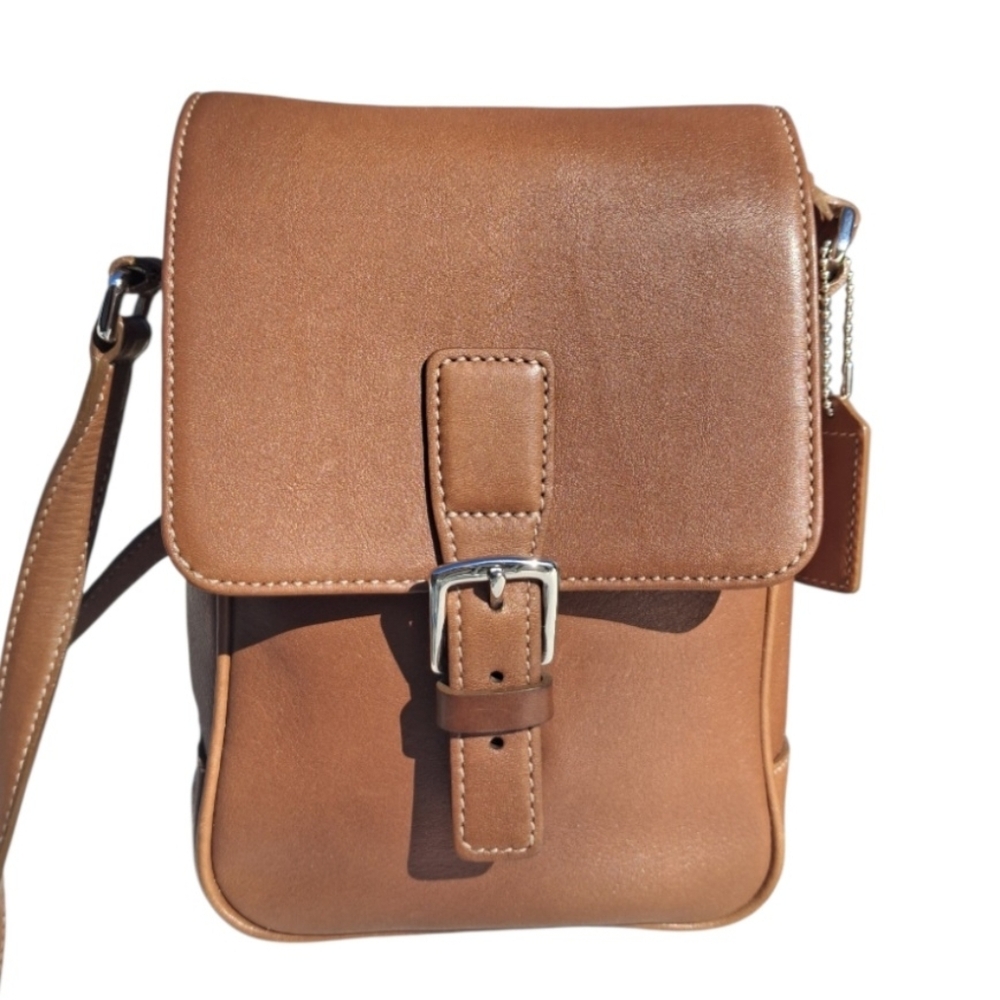 Vintage Coach Leather Crossbody Camera Bag